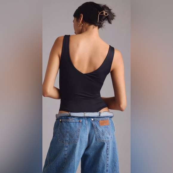 NWOT Anthropologie Valentina Sleeveless Bodysuit with Back Cut Outs - Picture 2 of 6